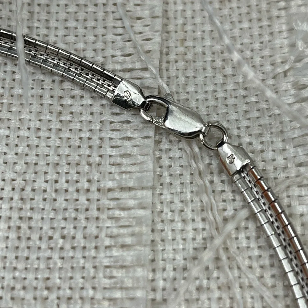 925 Italy Platinum Over Sterling Silver Hammered Pendant Necklace – 26.2g - Picture 13 of 17